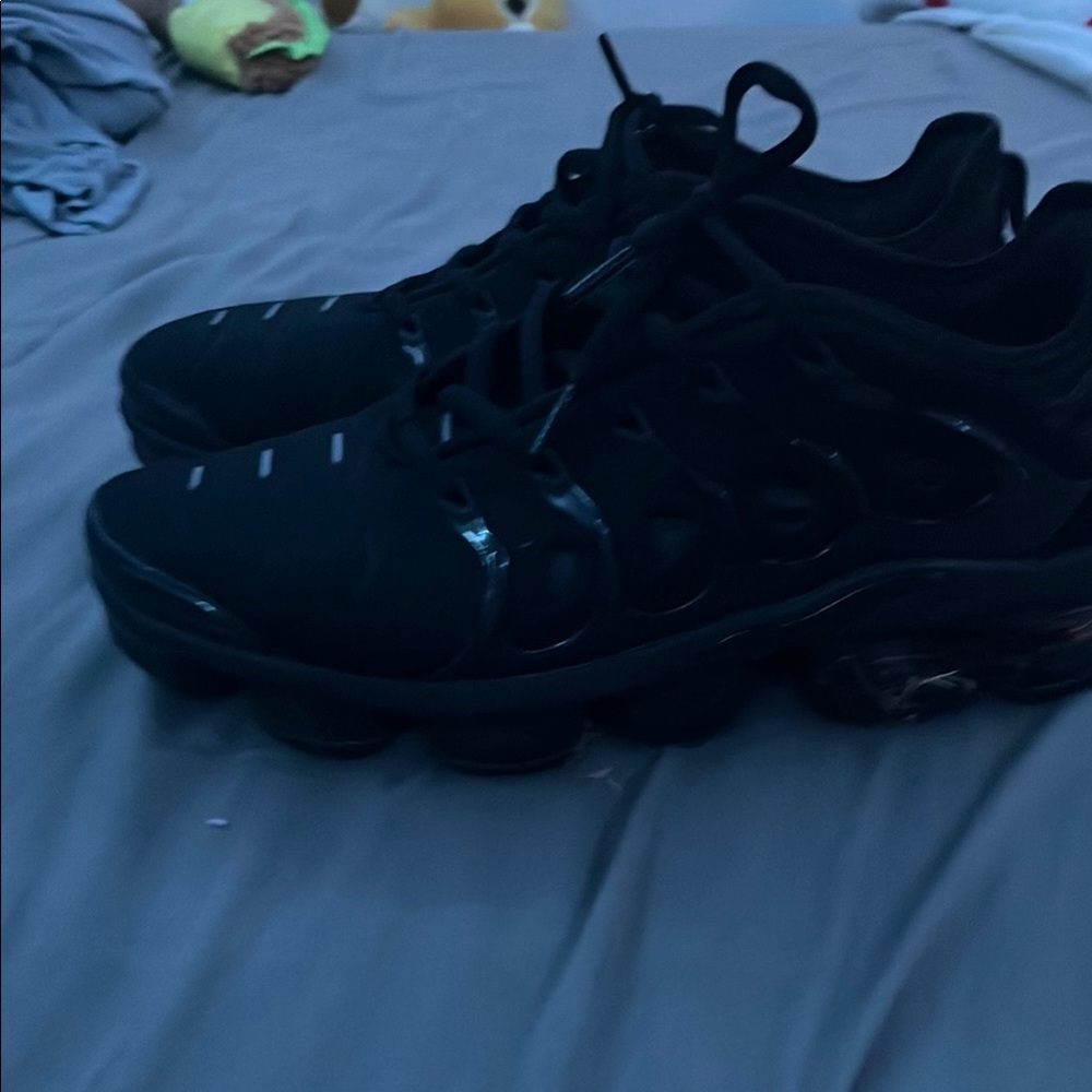 VM Nike running shoes/alucin